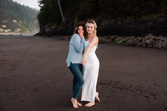 Kannon-Ashley-Surpise-Proposal-Rock-Neskowin-Oregon-Photos (68 of 94)