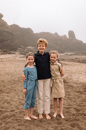 Marsha-Family-Photos-Lincoln-City-Oregon-2022 (13 of 57)