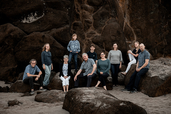 Family-Photos-2024-Lincoln-City-Oregon--61
