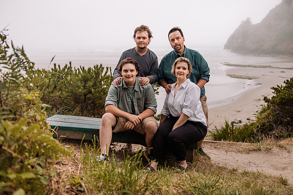 Scott-Family-Agate-Beach-Photos-2022 (34 of 35)