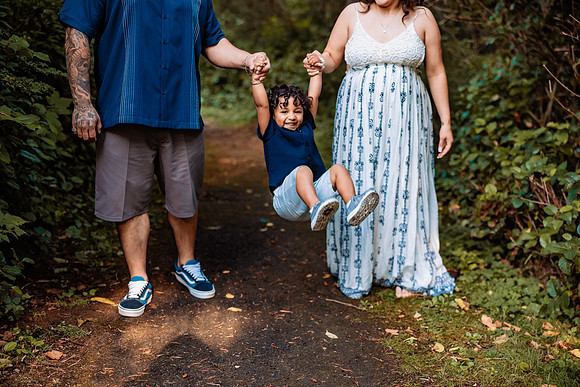 Mia-Maternity-Photos-2024-Fogarty-Creek-Depoe-Bay-oregon-6