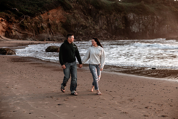 Mike-Heather-Depoe-Bay-Oregon-Anniversary-Photos (53 of 71)