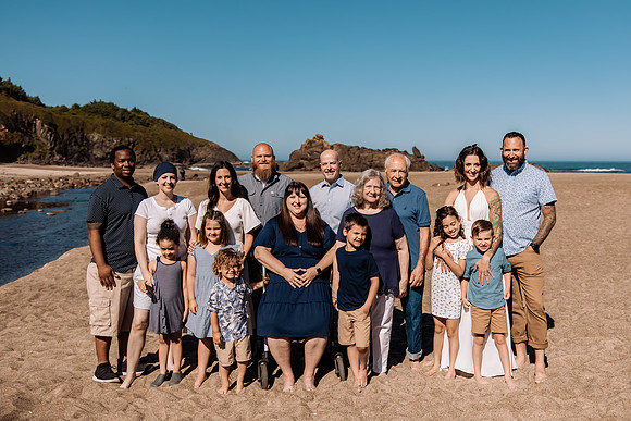Megan-Fogarty-Creek-Oregon-Family-Photos-2022 (122 of 74)