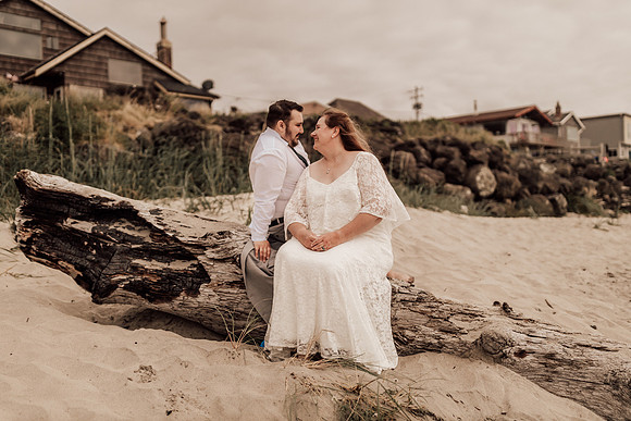 Jordan-Lainey-Roads-End-lincoln-City-oregon-airbnb-Elopement-photos-106
