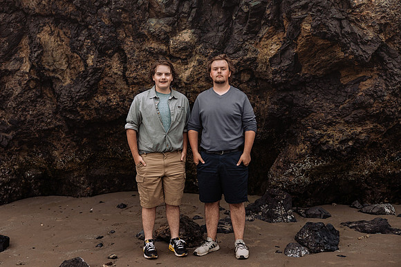 Scott-Family-Agate-Beach-Photos-2022 (18 of 35)