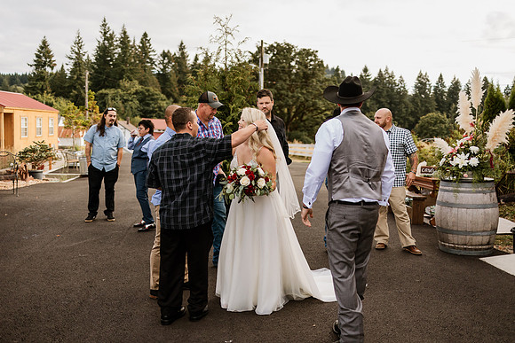 Gage-Mckayla-Adeline-Farm-Wedding-Photos-2021-0058