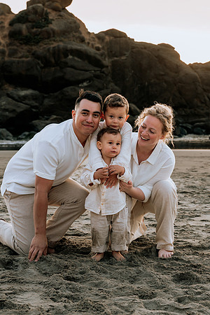 Josh-Family-Photos-2025-Depoe-Bay-Oregon-Fogarty (63 of 67)