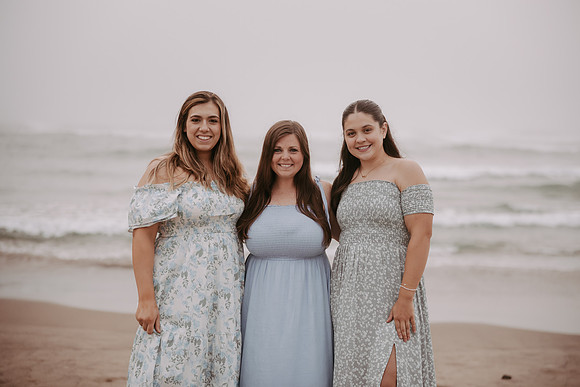 Family-Photos-2024-Lincoln-City-Oregon--41
