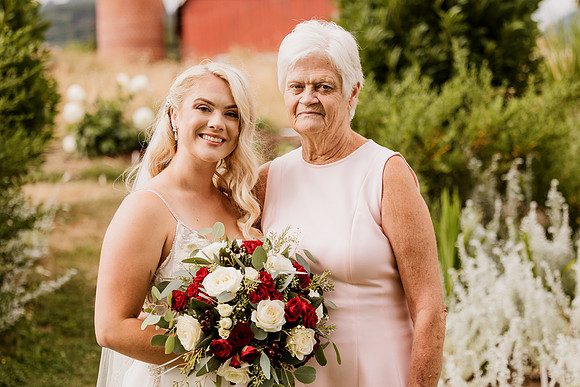 Gage-Mckayla-Adeline-Farm-Wedding-Photos-2021-9412