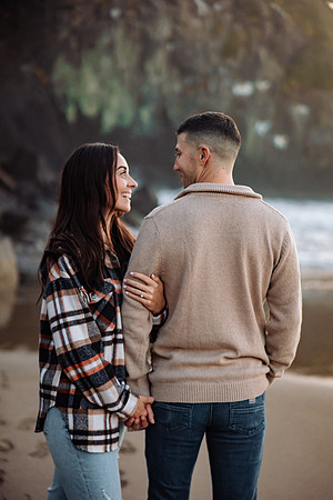 Alec-Mihkaela-Fogarty-Creek-Engagement-35