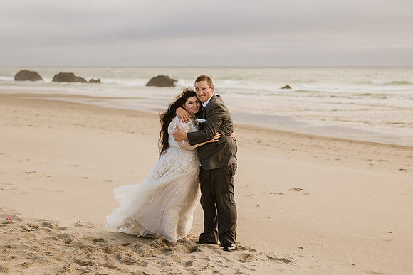 Colton-Kali-Chinook-Winds-Casino-Wedding-Photos-9645