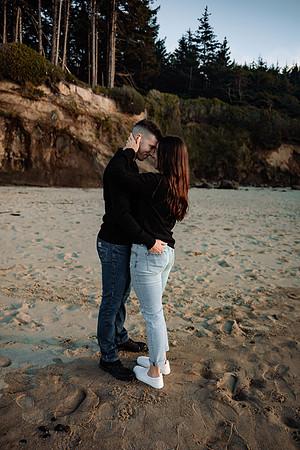 Alec-Mihkaela-Fogarty-Creek-Engagement-10