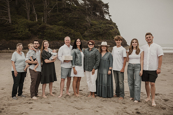 Madysen-Neskowin-Oregon-Family-Photos-2025 (3 of 64)