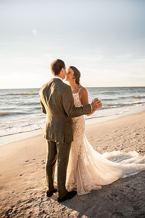 Bennett-Tamra-Sunset-Beach-House-Wedding-Saint-Peterburg-Florida-2021-7839