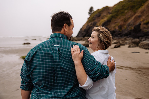 Scott-Family-Agate-Beach-Photos-2022 (14 of 35)