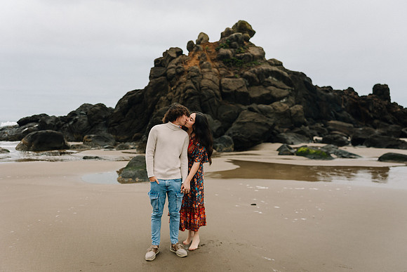 Myken-Jack-Engagement-Photos-Fogarty-Creek-8