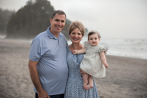 Marybeth-Neskowin-Oregon-Family-Photos-2025 (5 of 78)
