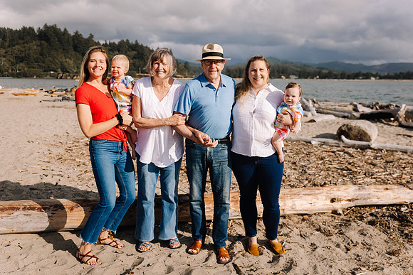 Elizabeth-family-photos-oregon-2024-22