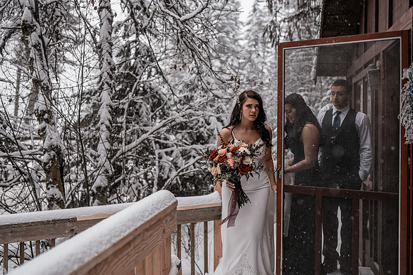 Tyler-Brittani-Lake-Priest-Idaho-Winter-Snow-Wedding-2021-03180