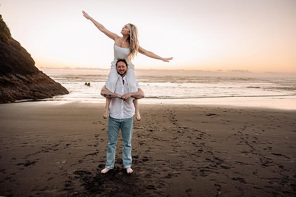 Kannon-Ashley-Surpise-Proposal-Rock-Neskowin-Oregon-Photos (46 of 94)