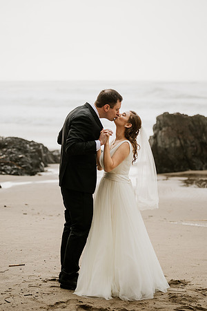 Alex-Danielle-Inn-Spanish-Head-Lincoln-City-oregon-wedding-0521