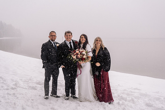 Tyler-Brittani-Lake-Priest-Idaho-Winter-Snow-Wedding-2021-03887