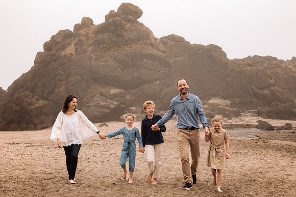 Marsha-Family-Photos-Lincoln-City-Oregon-2022 (15 of 57)