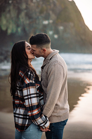 Alec-Mihkaela-Fogarty-Creek-Engagement-40