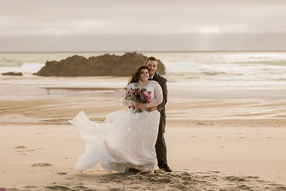 Colton-Kali-Chinook-Winds-Casino-Wedding-Photos-9727