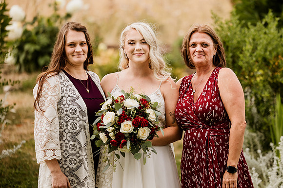 Gage-Mckayla-Adeline-Farm-Wedding-Photos-2021-9563