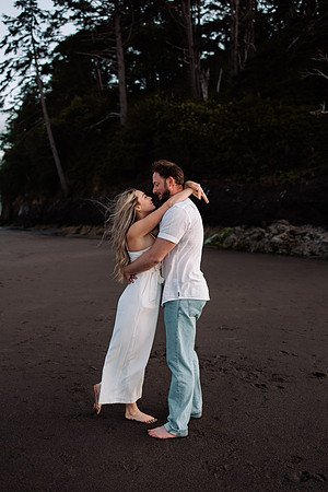 Kannon-Ashley-Surpise-Proposal-Rock-Neskowin-Oregon-Photos (54 of 94)