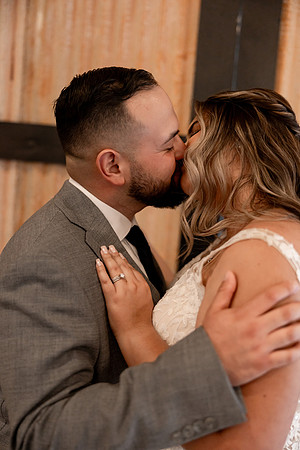 Kara-Sam-Simple-Affairs-Vegas-Wedding-Photos-48