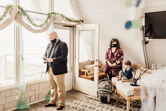 Jordan-Lainey-Roads-End-lincoln-City-oregon-airbnb-Elopement-photos-22