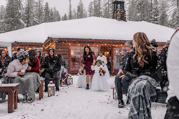 Tyler-Brittani-Lake-Priest-Idaho-Winter-Snow-Wedding-2021-04115