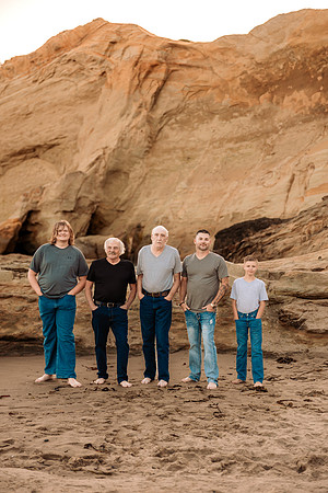 Amanda-Family-Photos-Pacific-City-Oregon-2025 (17 of 53)