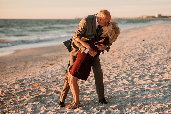 Bennett-Tamra-Sunset-Beach-House-Wedding-Saint-Peterburg-Florida-2021-8198