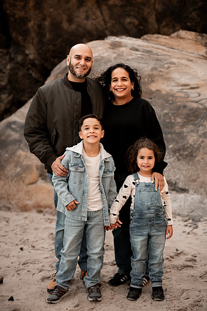 Kristina-family-photos-2025-Hug-Point-Oregon (1 of 51)