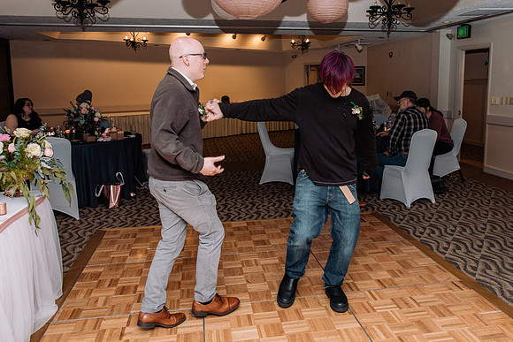 Jeff-April-Inn-Spanish-Head-Lincoln-City-oregon-Wedding-2022 (378 of 299)