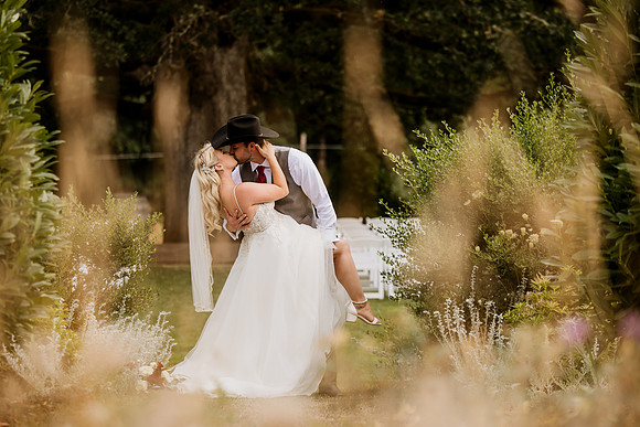 Gage-Mckayla-Adeline-Farm-Wedding-Photos-2021-0011