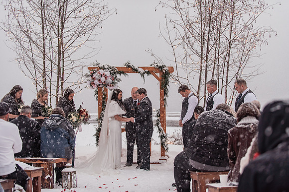 Tyler-Brittani-Lake-Priest-Idaho-Winter-Snow-Wedding-2021-4625