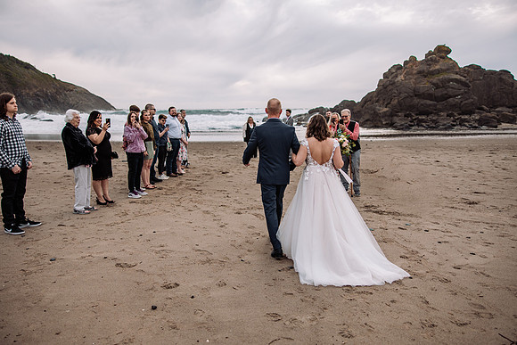 Eric-Kylee-Fishing-Rock-Elopement-Depoe-Bay-0regon-Photos-4564