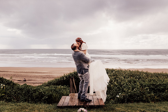 Annie-Ryan-Lincoln-city-roads-end-park-oregon-elopement-photos-260