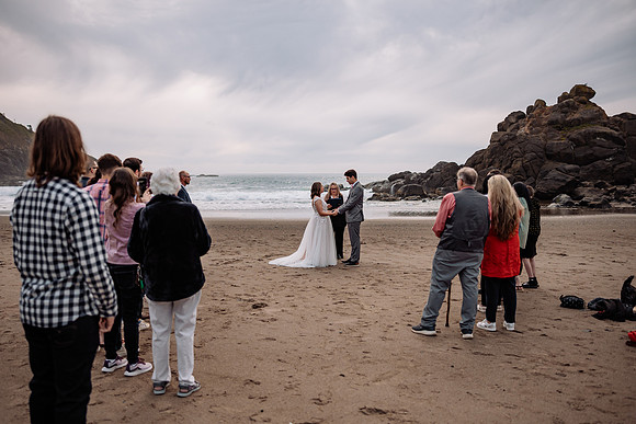 Eric-Kylee-Fishing-Rock-Elopement-Depoe-Bay-0regon-Photos-4648