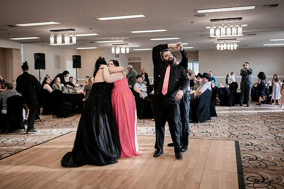 Christian-Brandi-Lincoln-City-Wedding-Photos (32)