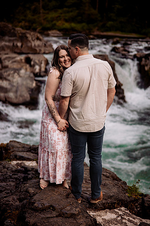 Keenan-lacey-Lucia-Falls-Washington-Engagement (18 of 53)
