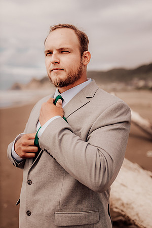 Annie-Ryan-Lincoln-city-roads-end-park-oregon-elopement-photos-40