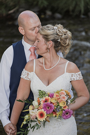 Derrick-Kenzie-Navarra-Gardens-Willamina-Oregon-Wedding-Photos (376 of 436)
