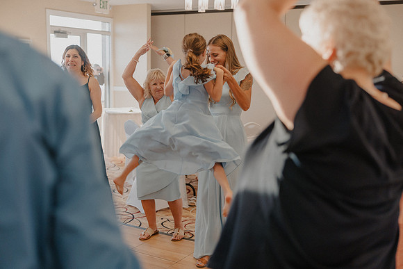 Marcus-Lori-Chinook-Winds-Seafood-Grille-Lincoln-City-Oregon-Wedding-Photos (406 of 477)