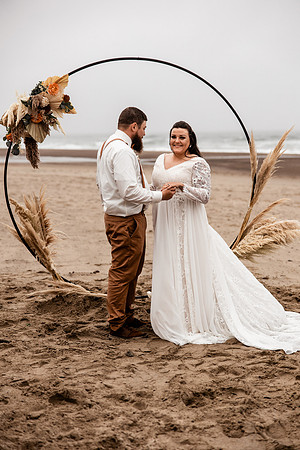 Mike-Katie-Depoe-Bay-Oregon-Elopement-Photos-0564