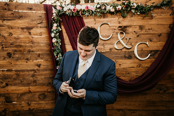 Connor-Cierra-Ranier-Washington-Barn-Rustic-Wedding-Washington-Wedding-Photos-9918
